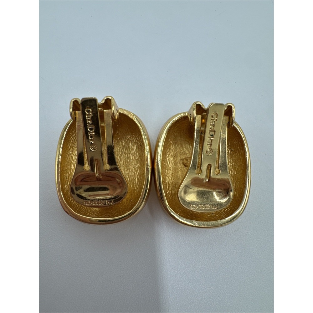Vintage Christian Dior Clip On Earrings Gold Tone Ribbed Statement Signed - Picture 8 of 15